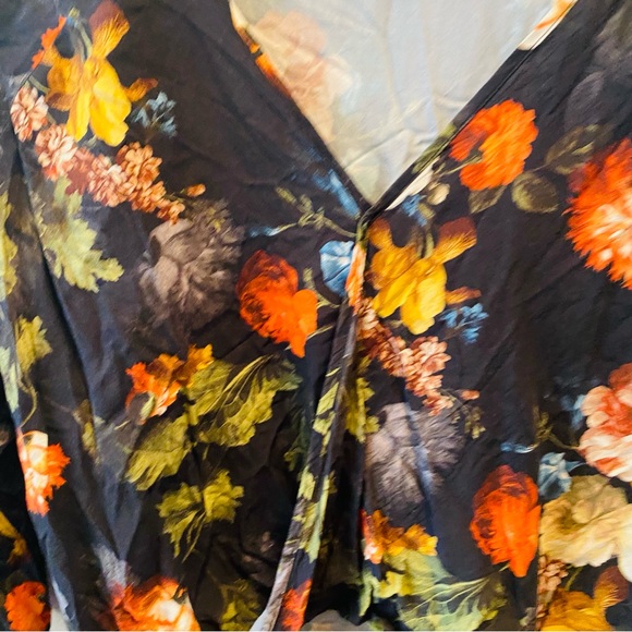 Anthro Odells Watercolor Top Floral Black - Picture 8 of 8
